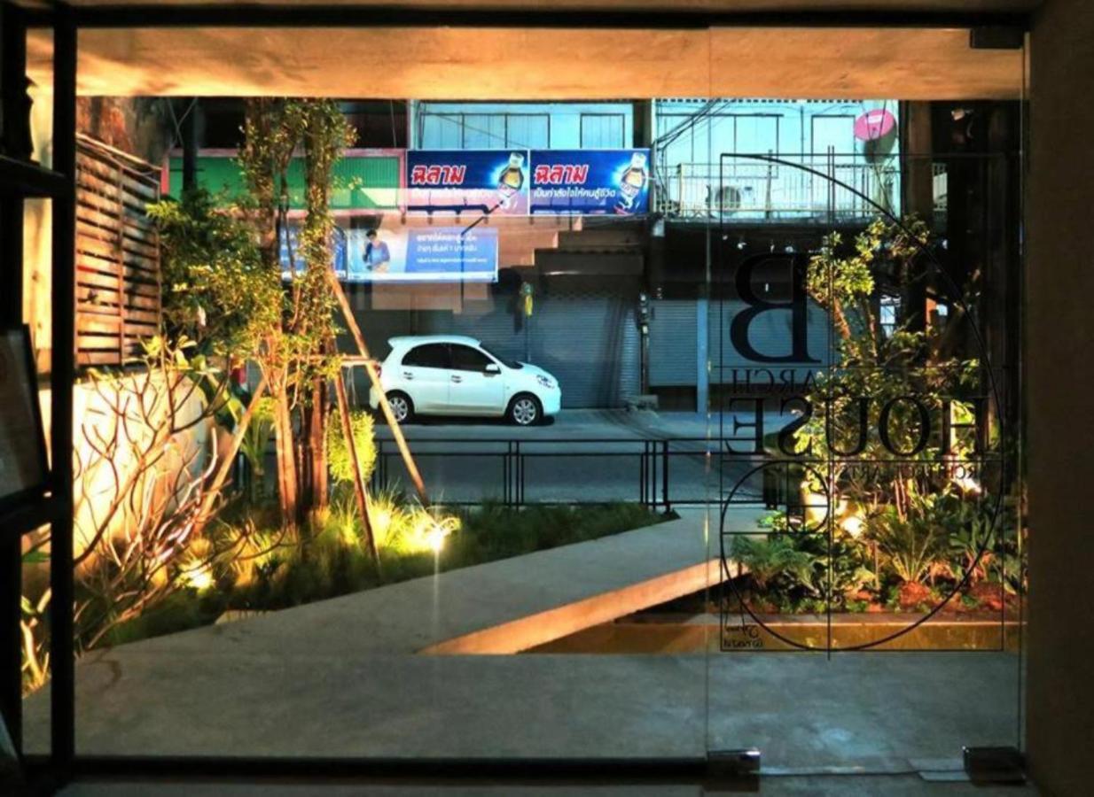 B Arch House Hotel Chiang Mai Exterior photo